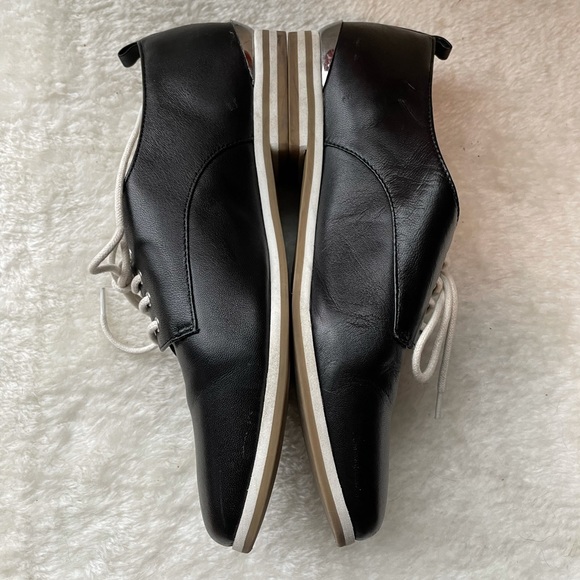 Calvin Klein Black Leather Kassia Oxford Shoes - Picture 3 of 8